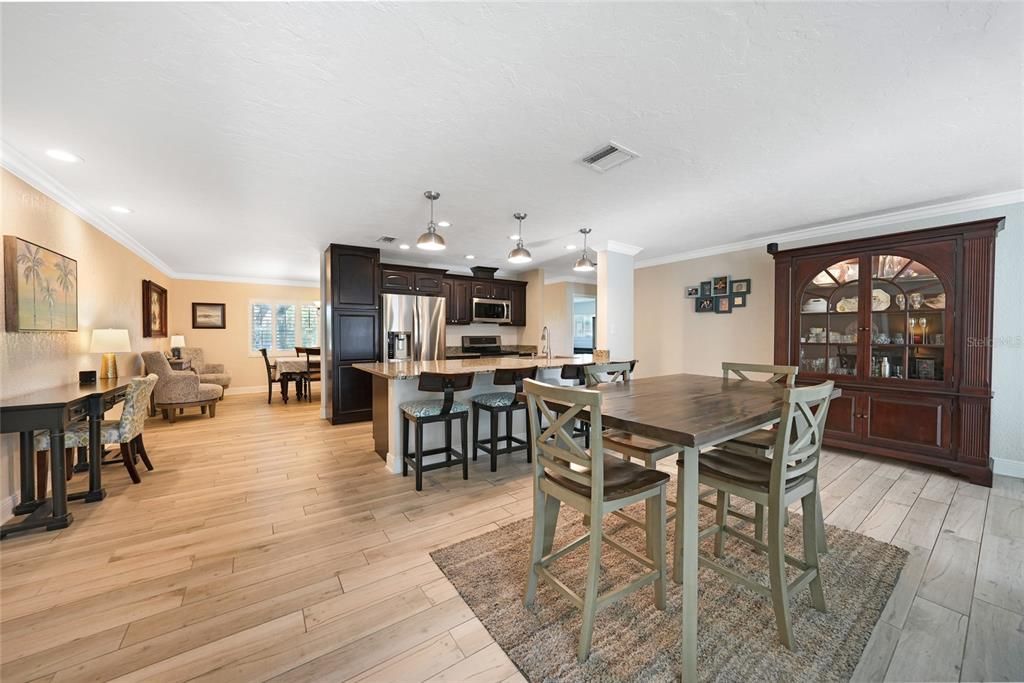 待售: $495,000 (3 贝兹, 2 浴室, 2643 平方英尺)