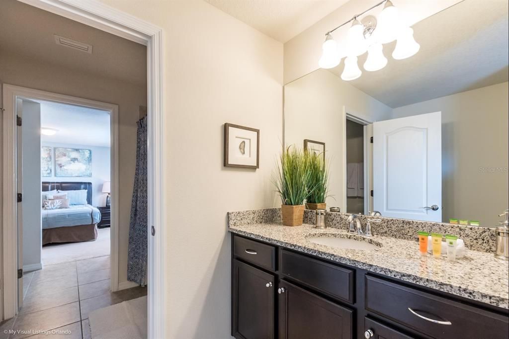 For Sale: $590,000 (8 beds, 6 baths, 4041 Square Feet)