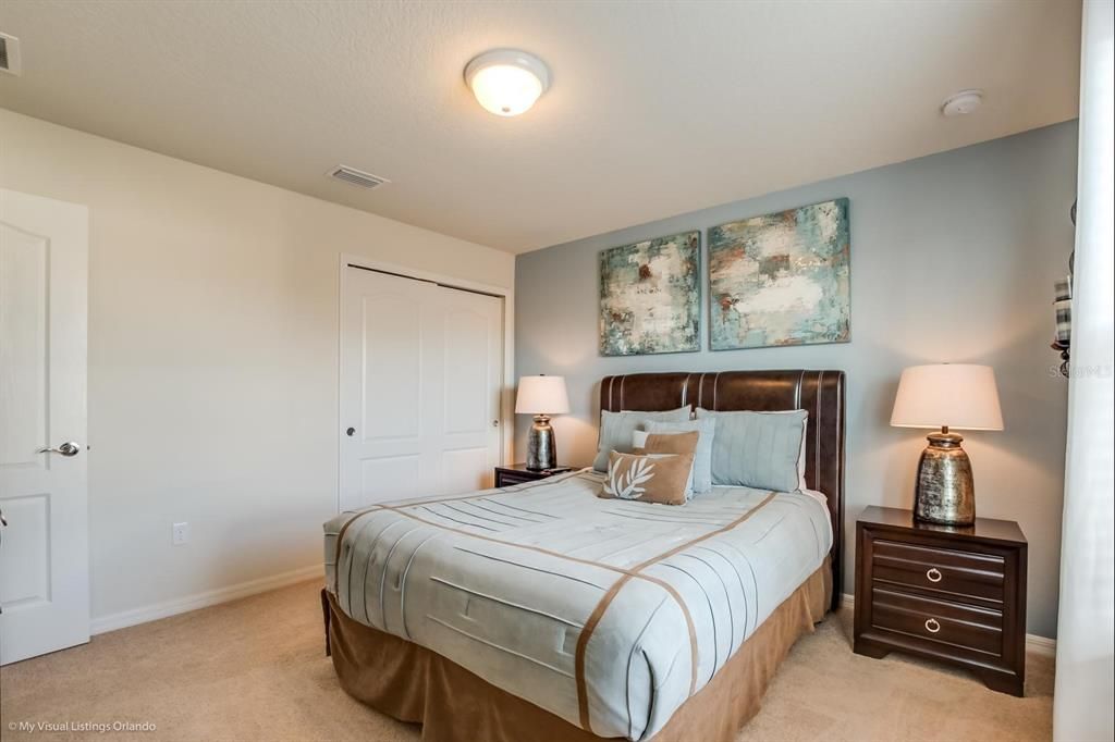 For Sale: $590,000 (8 beds, 6 baths, 4041 Square Feet)