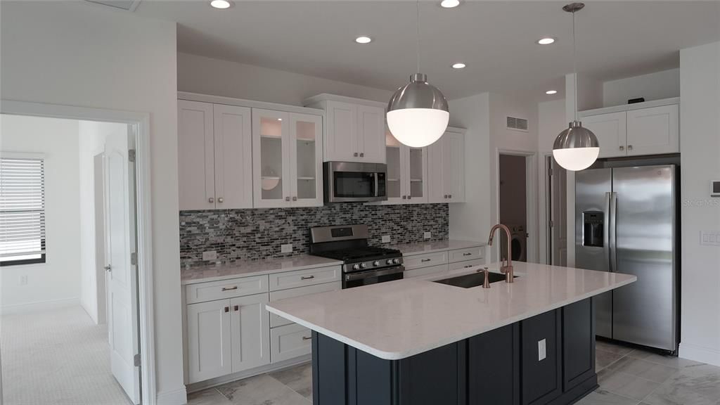 For Rent: $4,750 (4 beds, 2 baths, 2483 Square Feet)