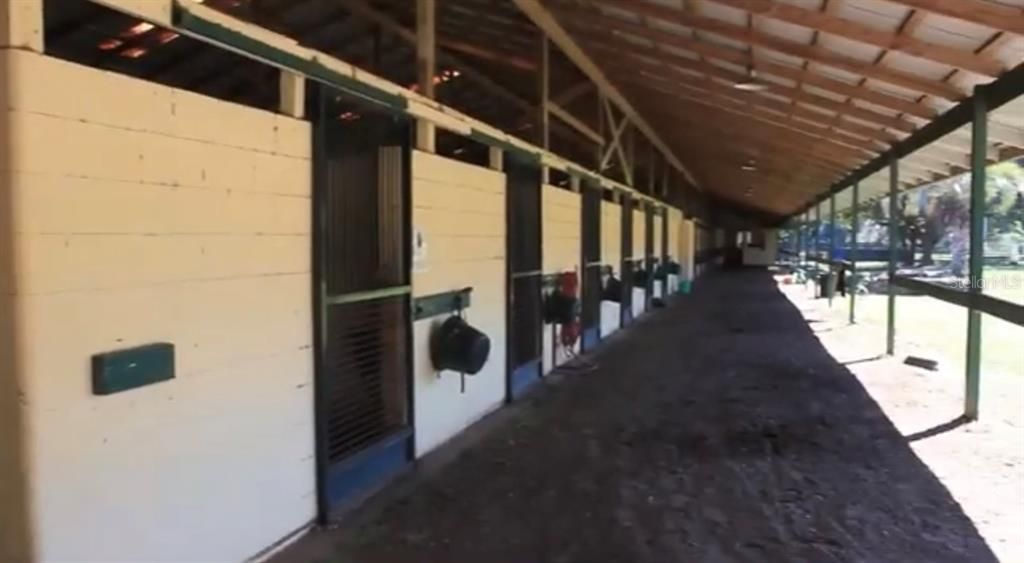 For Sale: $3,100,000 (3 beds, 3 baths, 2434 Square Feet)