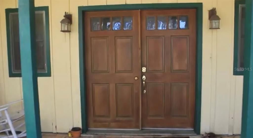 For Sale: $3,100,000 (3 beds, 3 baths, 2434 Square Feet)