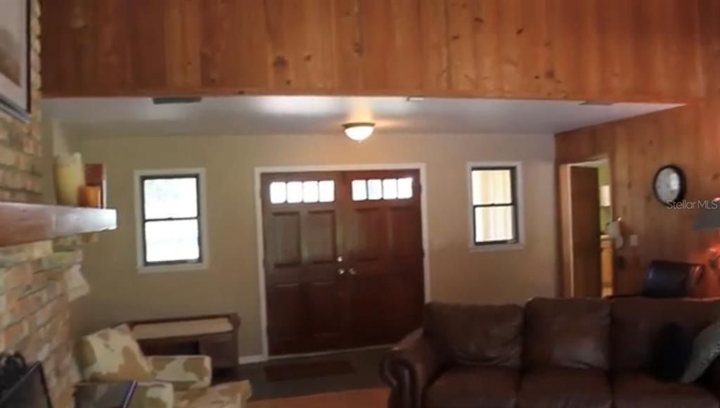 For Sale: $3,100,000 (3 beds, 3 baths, 2434 Square Feet)