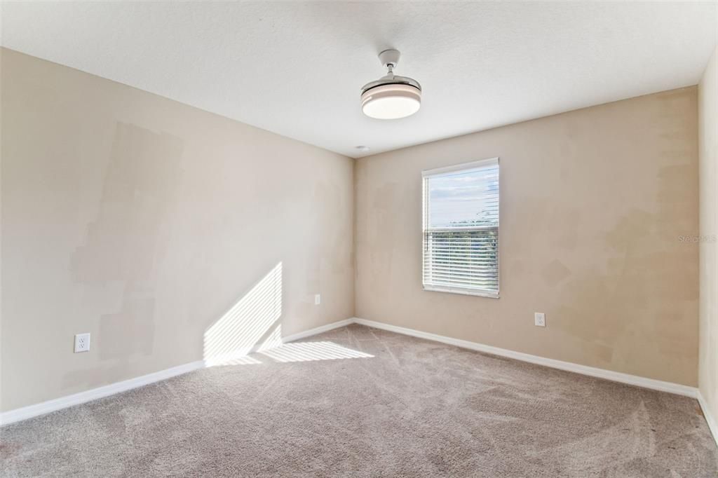 For Sale: $499,000 (5 beds, 3 baths, 2750 Square Feet)