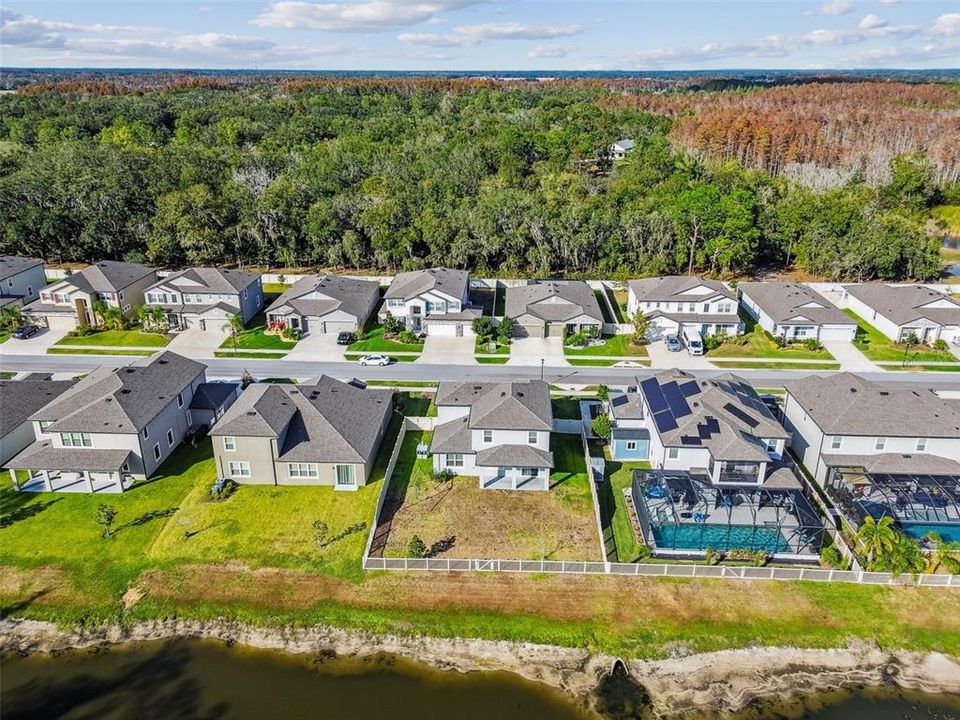 For Sale: $499,000 (5 beds, 3 baths, 2750 Square Feet)