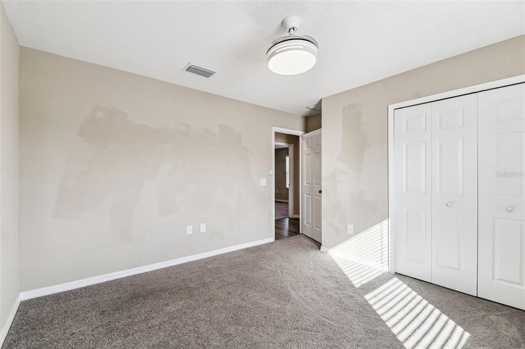 For Sale: $499,000 (5 beds, 3 baths, 2750 Square Feet)