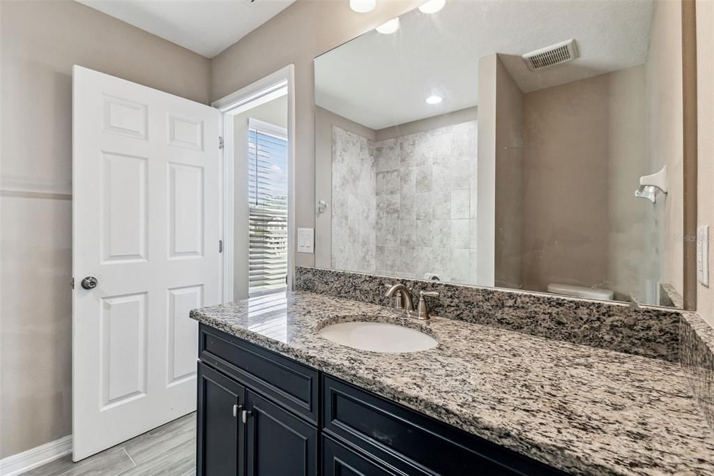 For Sale: $499,000 (5 beds, 3 baths, 2750 Square Feet)