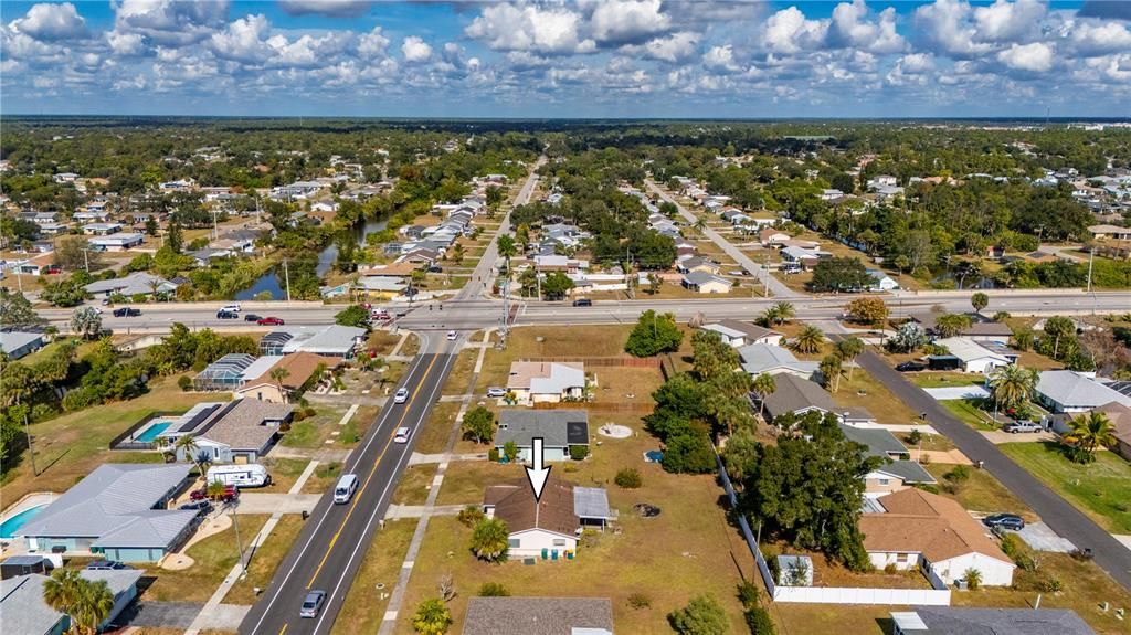 For Sale: $199,900 (2 beds, 2 baths, 1172 Square Feet)