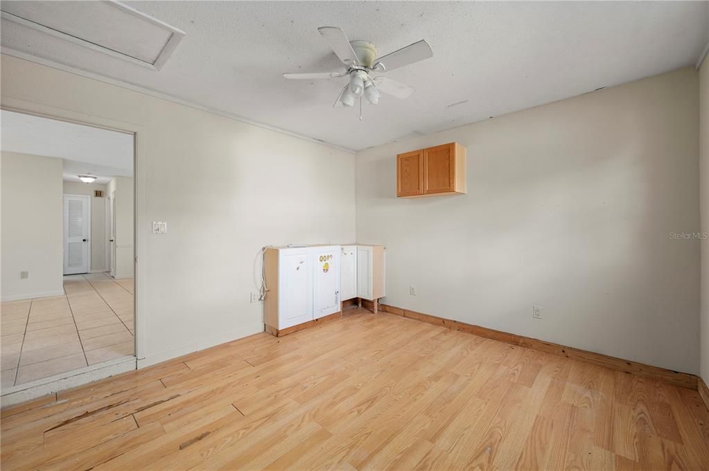 For Sale: $199,900 (2 beds, 2 baths, 1172 Square Feet)