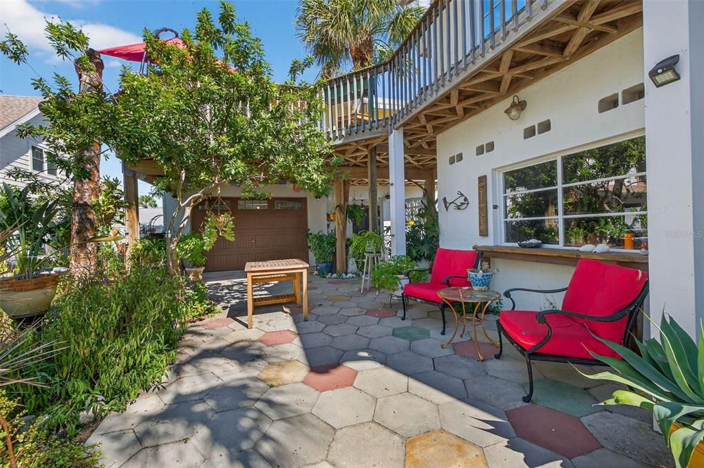 En Venta: $1,995,000 (3 camas, 2 baños, 2181 Pies cuadrados)