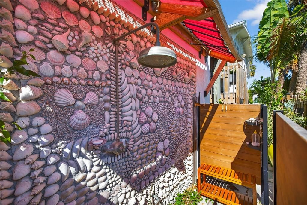 En Venta: $1,995,000 (3 camas, 2 baños, 2181 Pies cuadrados)