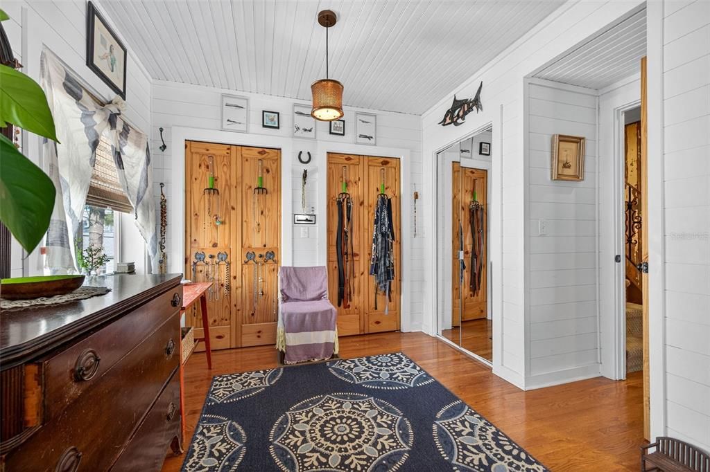 En Venta: $1,995,000 (3 camas, 2 baños, 2181 Pies cuadrados)