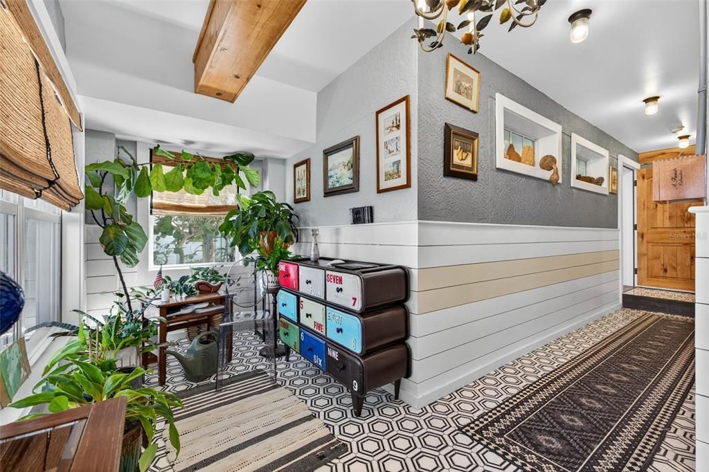 En Venta: $1,995,000 (3 camas, 2 baños, 2181 Pies cuadrados)