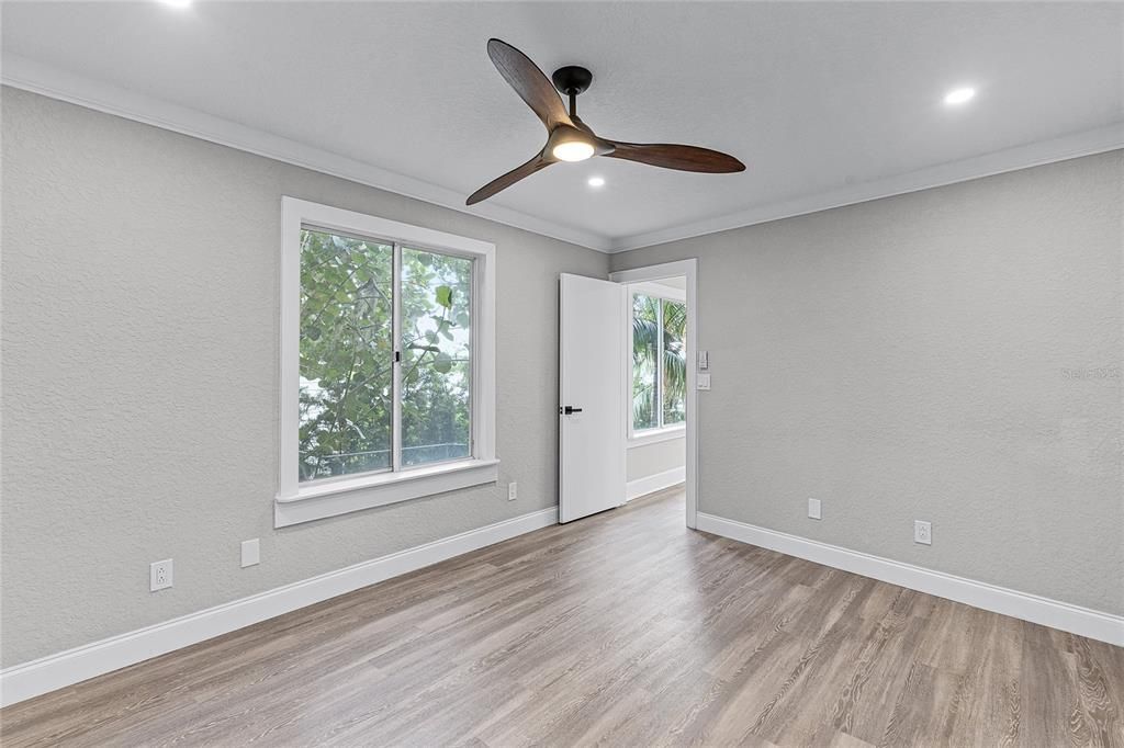 For Rent: $6,750 (5 beds, 4 baths, 3805 Square Feet)