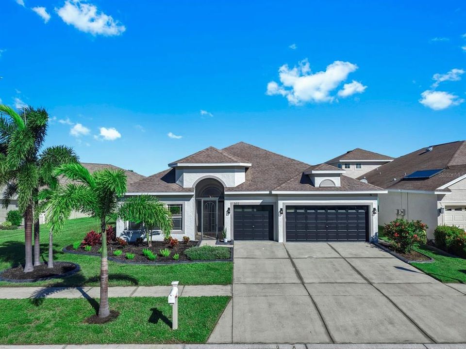 For Rent: $3,600 (4 beds, 3 baths, 2672 Square Feet)