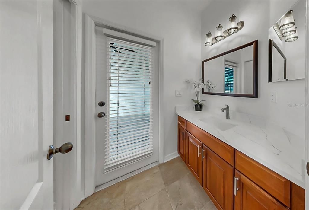 For Rent: $3,600 (4 beds, 3 baths, 2672 Square Feet)