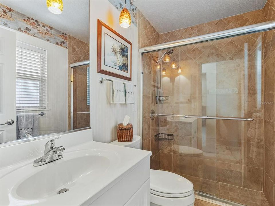 待售: $749,000 (4 贝兹, 3 浴室, 2372 平方英尺)