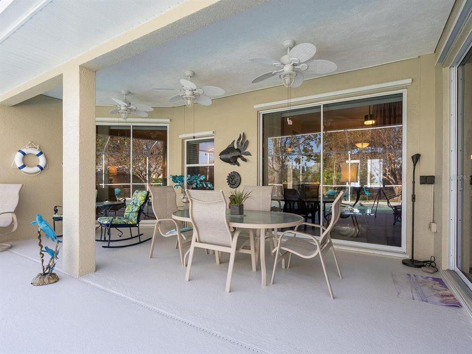 待售: $749,000 (4 贝兹, 3 浴室, 2372 平方英尺)