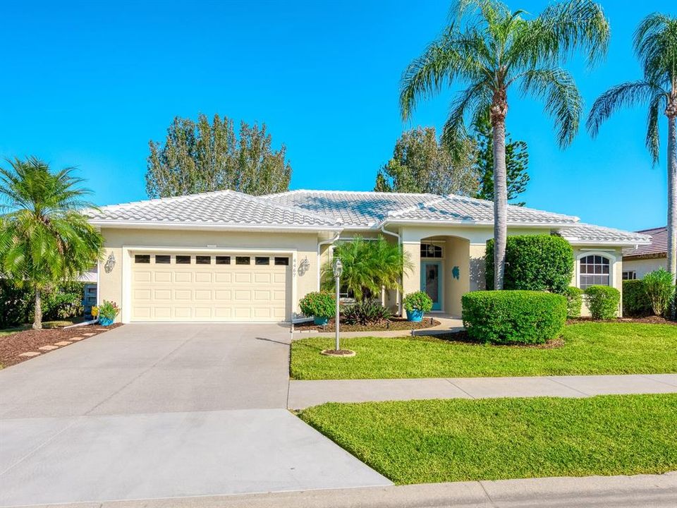 待售: $749,000 (4 贝兹, 3 浴室, 2372 平方英尺)