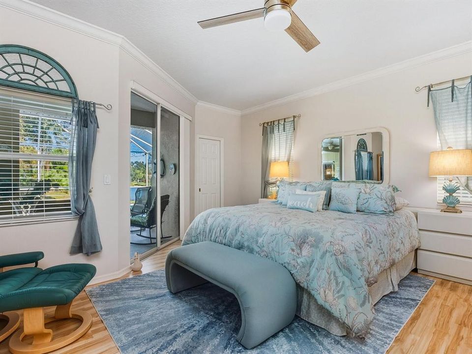 待售: $749,000 (4 贝兹, 3 浴室, 2372 平方英尺)