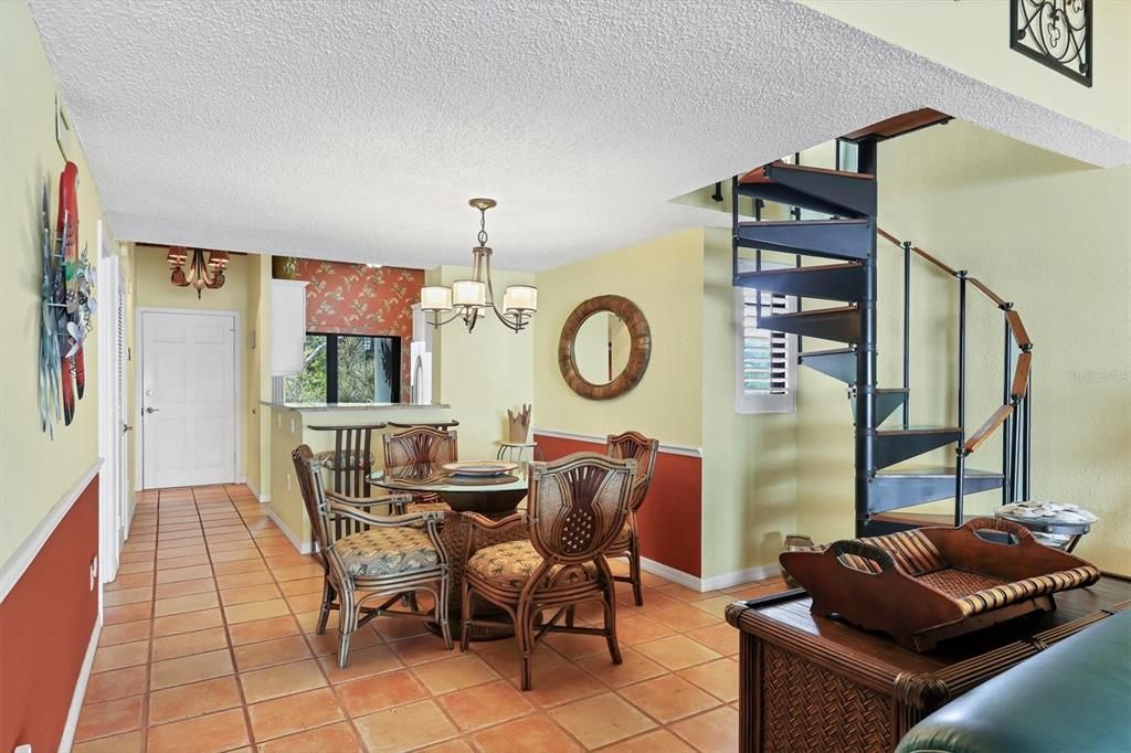 En Venta: $794,999 (3 camas, 3 baños, 1460 Pies cuadrados)