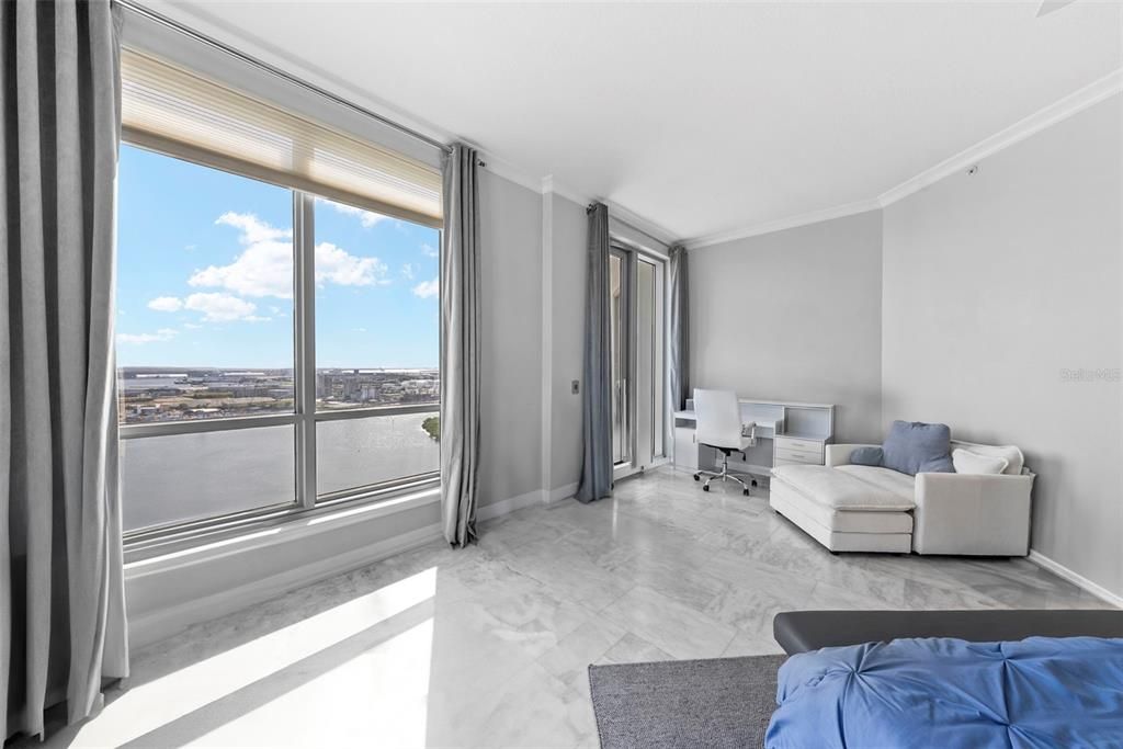 En Venta: $2,395,000 (3 camas, 3 baños, 2985 Pies cuadrados)