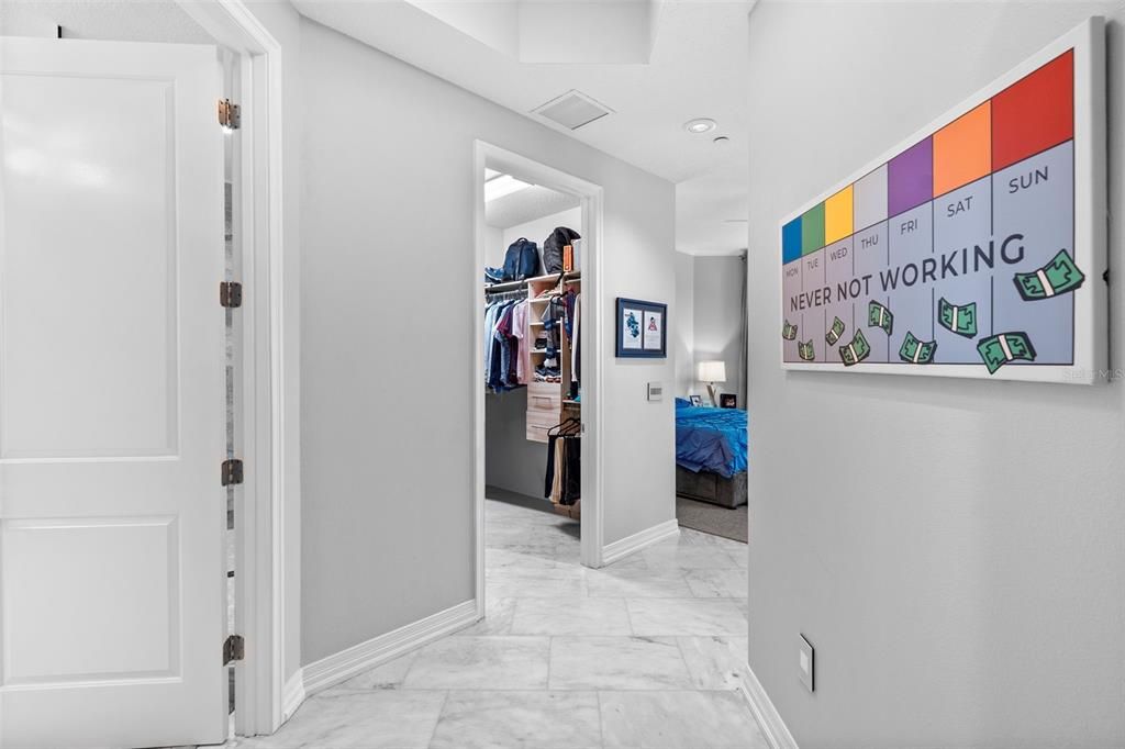 En Venta: $2,395,000 (3 camas, 3 baños, 2985 Pies cuadrados)