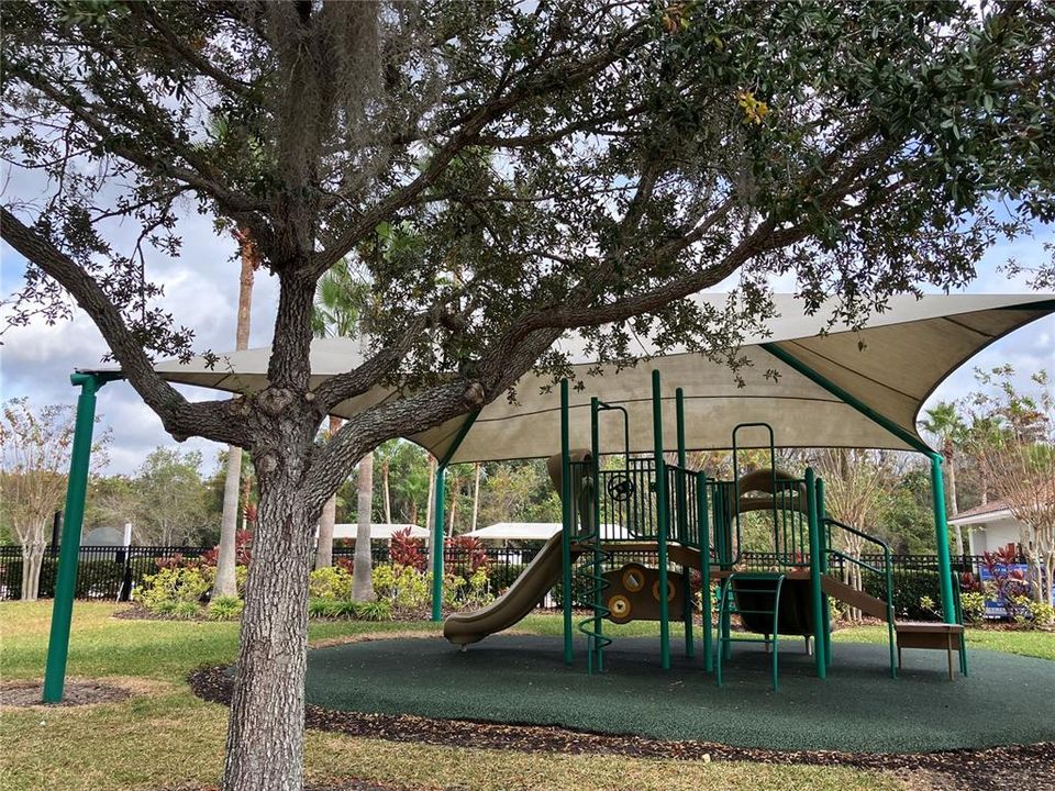 En Venta: $450,000 (4 camas, 3 baños, 2061 Pies cuadrados)