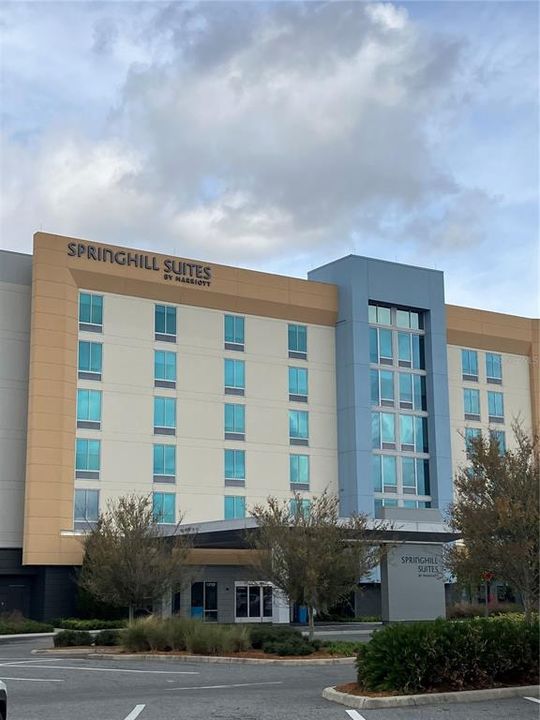 En Venta: $450,000 (4 camas, 3 baños, 2061 Pies cuadrados)