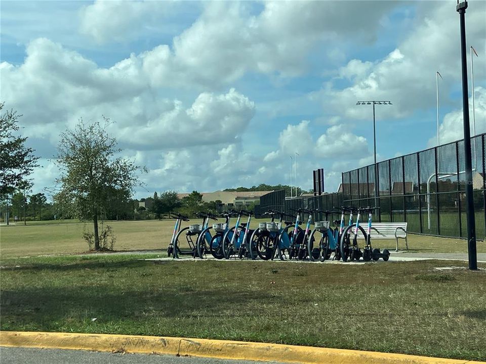 En Venta: $450,000 (4 camas, 3 baños, 2061 Pies cuadrados)