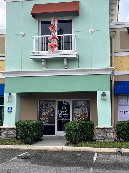 En Venta: $450,000 (4 camas, 3 baños, 2061 Pies cuadrados)