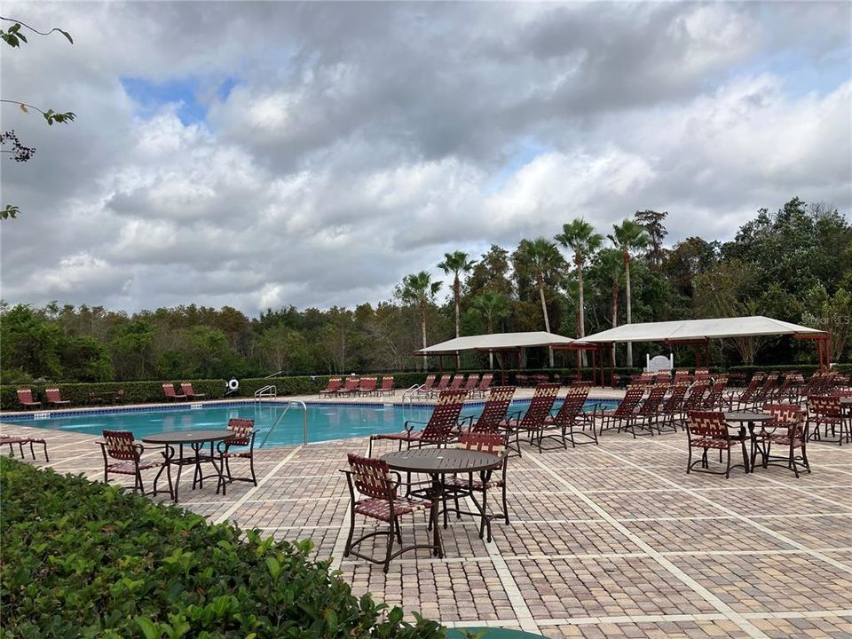 En Venta: $450,000 (4 camas, 3 baños, 2061 Pies cuadrados)