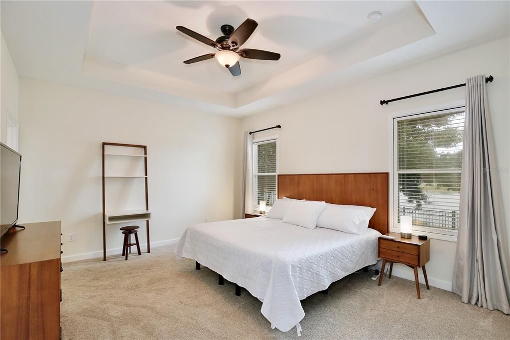 En Venta: $450,000 (4 camas, 3 baños, 2061 Pies cuadrados)