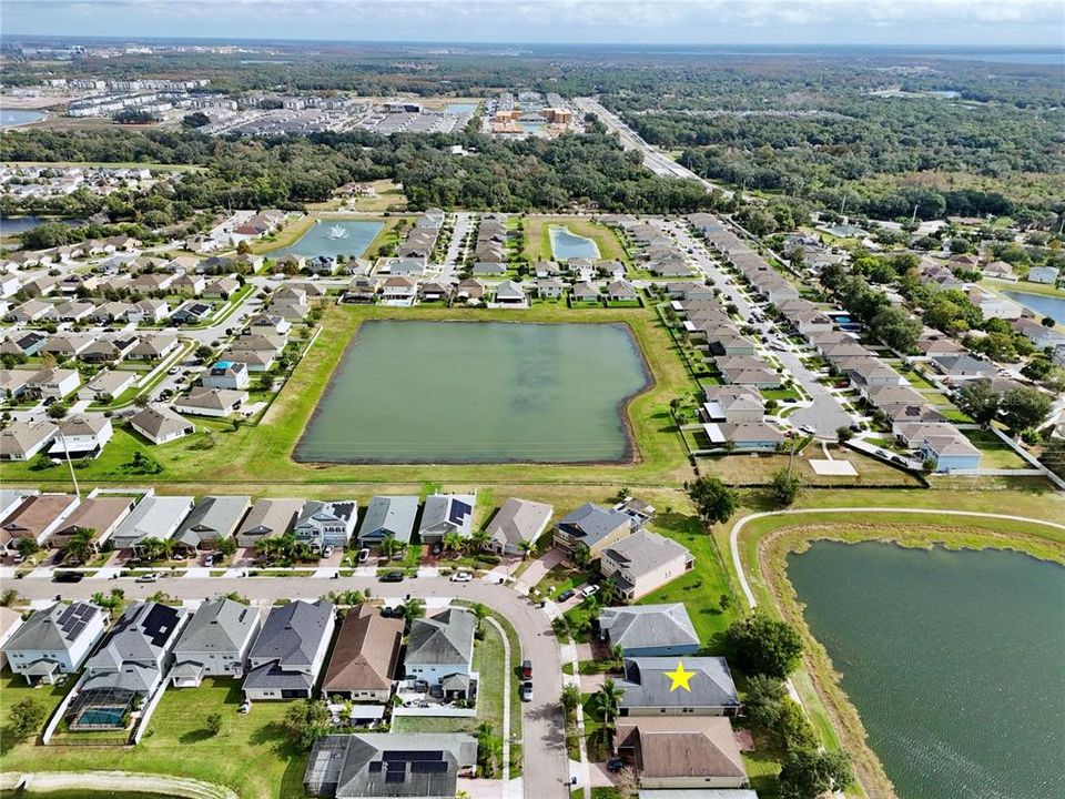 En Venta: $450,000 (4 camas, 3 baños, 2061 Pies cuadrados)