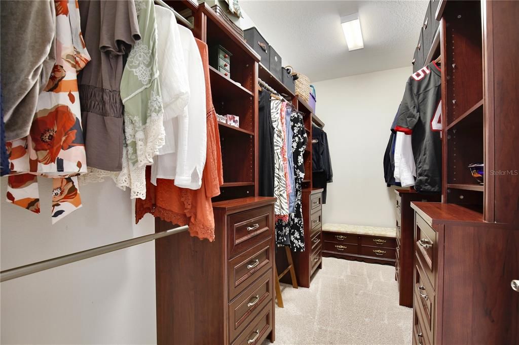 En Venta: $450,000 (4 camas, 3 baños, 2061 Pies cuadrados)