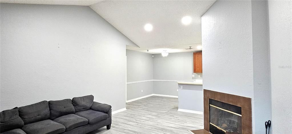 For Rent: $2,000 (2 beds, 2 baths, 1028 Square Feet)