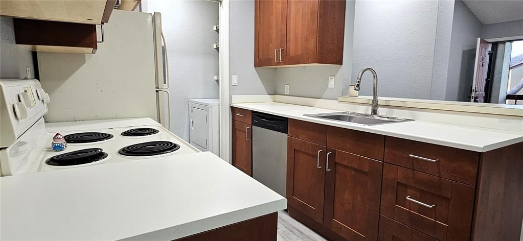 For Rent: $2,000 (2 beds, 2 baths, 1028 Square Feet)