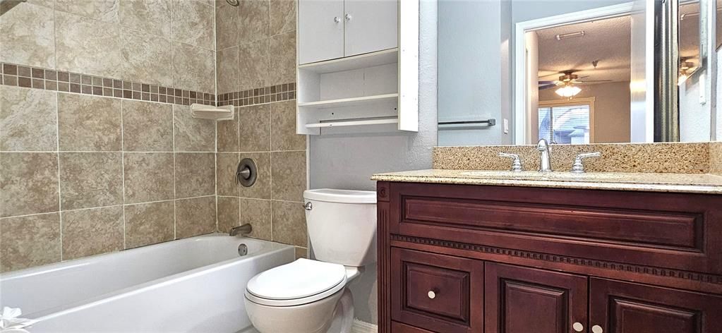 For Rent: $2,000 (2 beds, 2 baths, 1028 Square Feet)