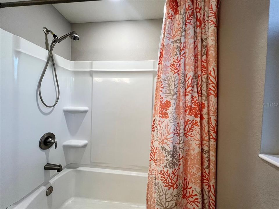 待售: $556,400 (5 贝兹, 2 浴室, 2604 平方英尺)