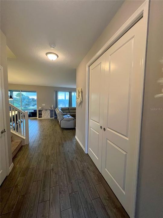 待售: $556,400 (5 贝兹, 2 浴室, 2604 平方英尺)