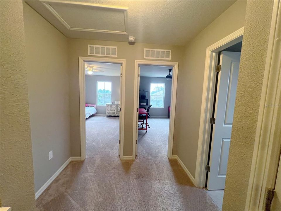 待售: $556,400 (5 贝兹, 2 浴室, 2604 平方英尺)