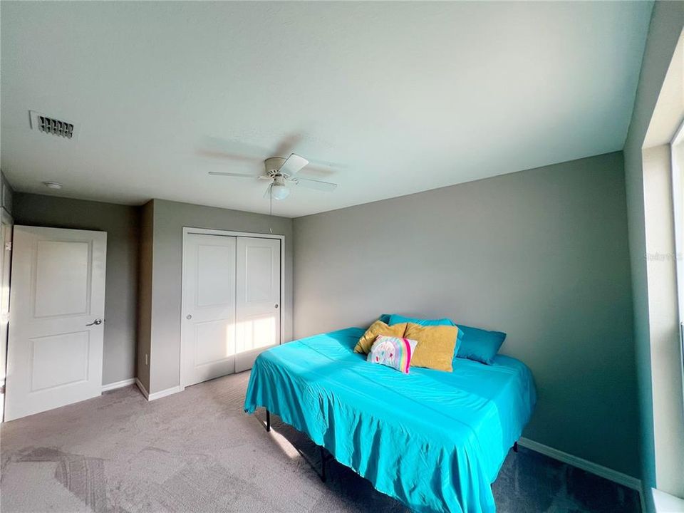 待售: $556,400 (5 贝兹, 2 浴室, 2604 平方英尺)