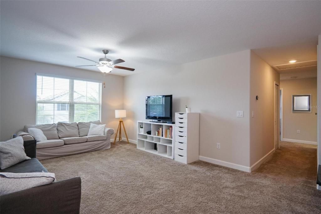 На продажу: $395,000 (4 спален, 2 ванн, 2602 Квадратных фут)