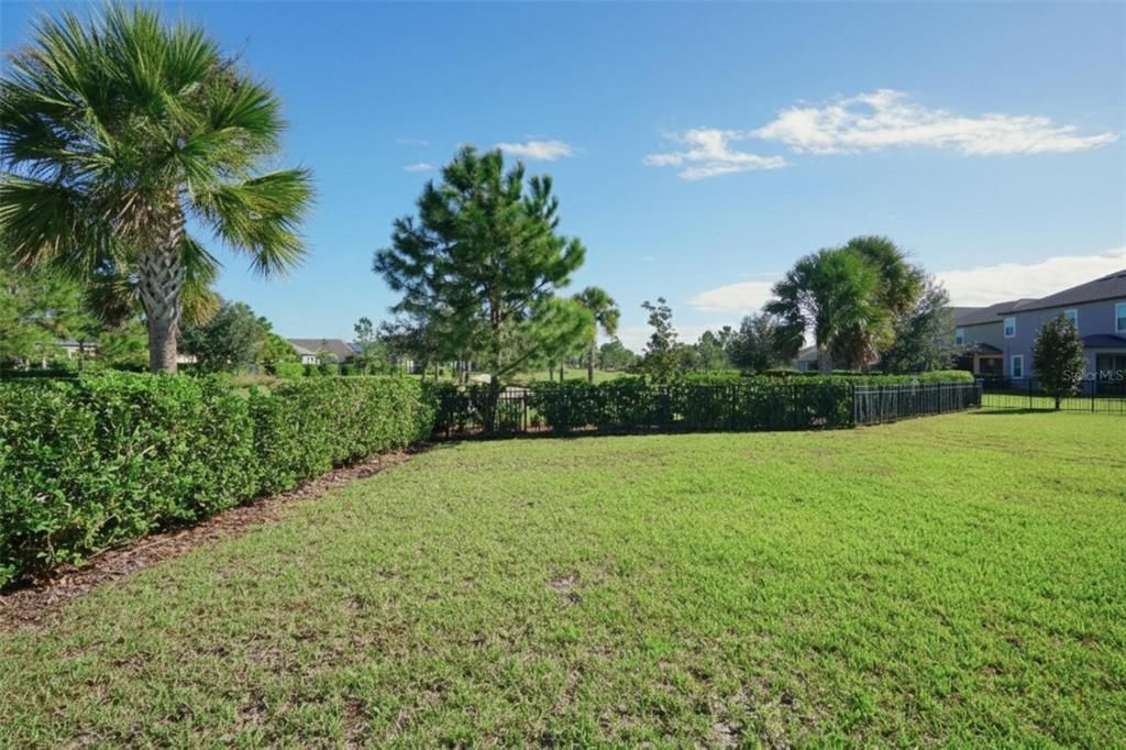 На продажу: $395,000 (4 спален, 2 ванн, 2602 Квадратных фут)