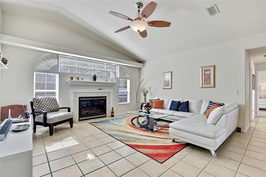 For Sale: $439,900 (3 beds, 2 baths, 2081 Square Feet)