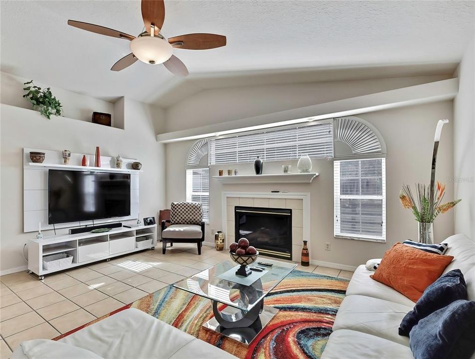 For Sale: $439,900 (3 beds, 2 baths, 2081 Square Feet)