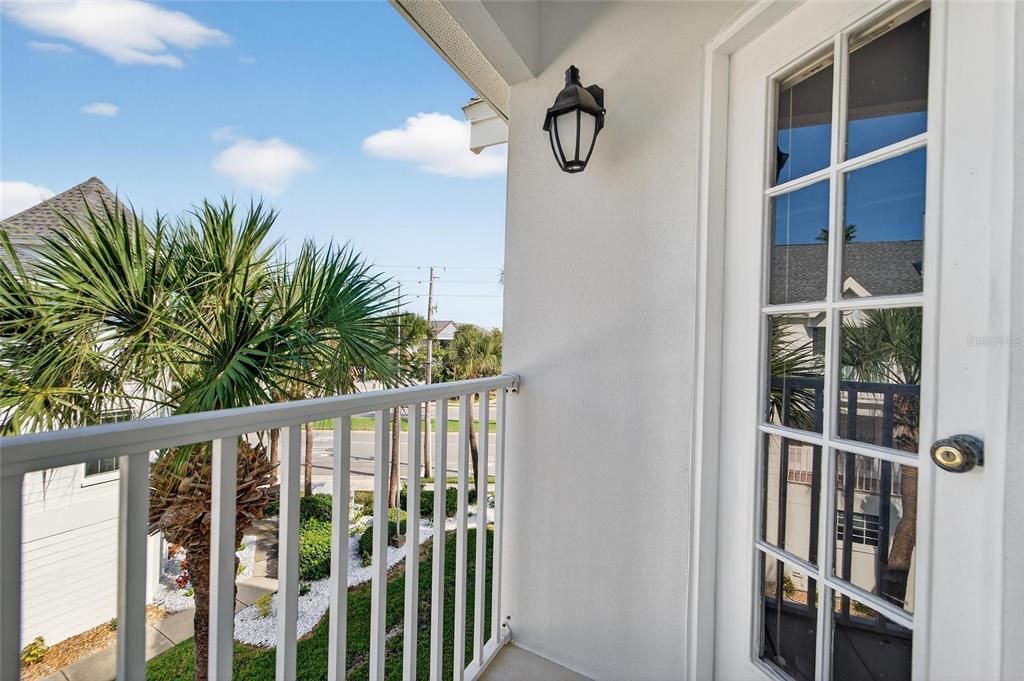 待售: $545,000 (3 贝兹, 1 浴室, 1237 平方英尺)