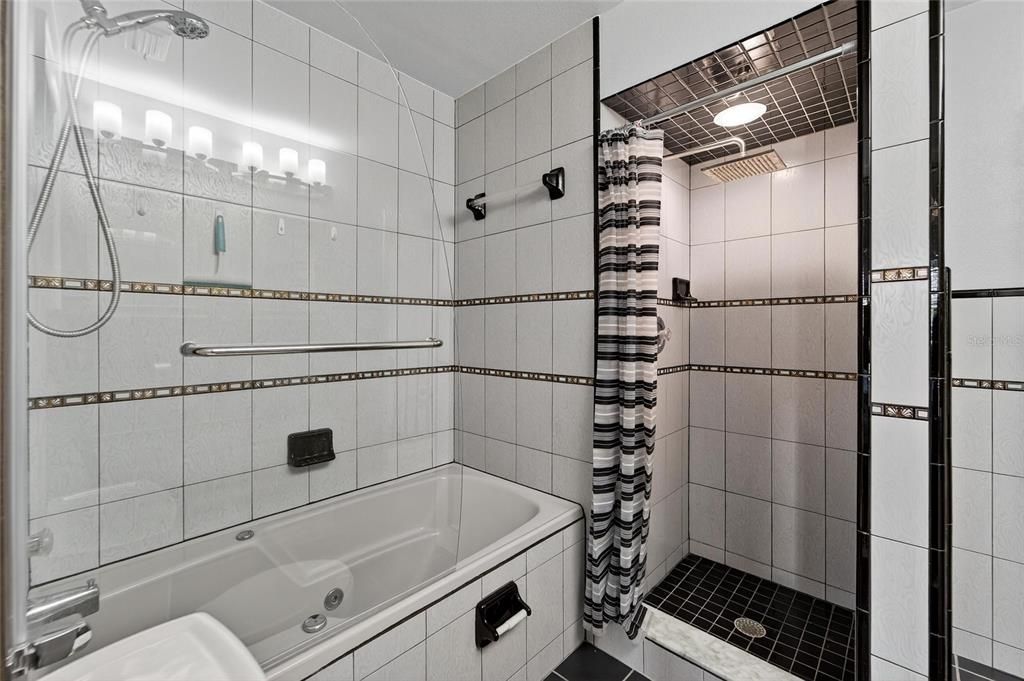 待售: $545,000 (3 贝兹, 1 浴室, 1237 平方英尺)