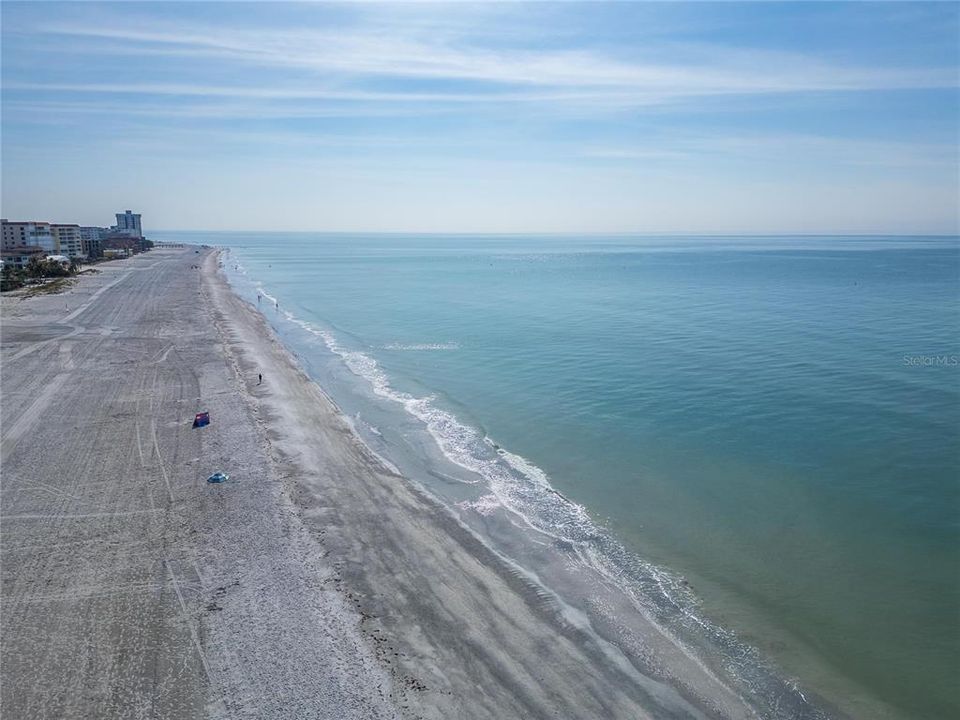 待售: $545,000 (3 贝兹, 1 浴室, 1237 平方英尺)