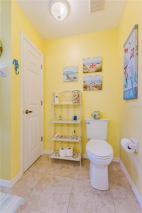 En Venta: $635,000 (3 camas, 2 baños, 1978 Pies cuadrados)